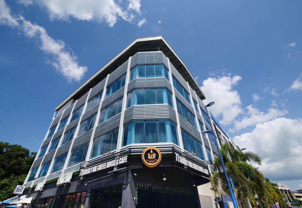 Hard Rock Vip Guest House Mersing Bagian luar foto